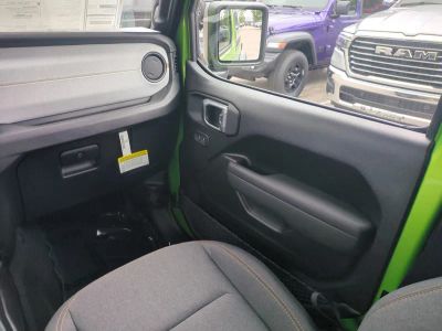 2026 Jeep Wrangler — photo 17 view