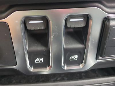 2026 Jeep Wrangler — photo 23 view