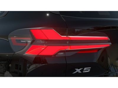2026 BMW X5 — photo 8 view