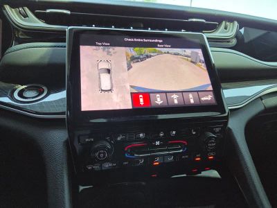 2022 Jeep Grand Cherokee — photo 30 view