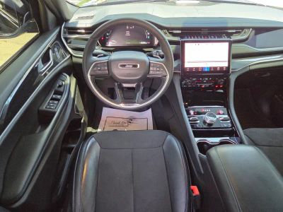 2022 Jeep Grand Cherokee — photo 20 view
