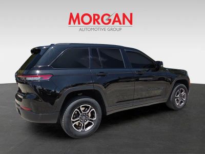 2022 Jeep Grand Cherokee — rear three-quarter view