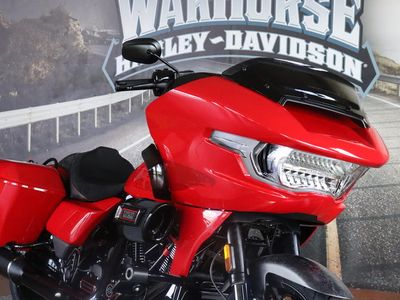 2025 Harley-Davidson FLTRXSTSE - CVO Road Glide ST - Photo 11