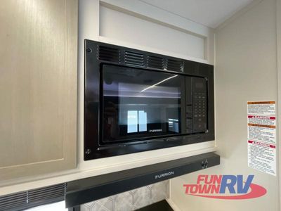 2025 Forest River RV Wildwood Heritage Glen - Photo 16