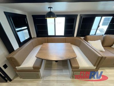 2025 Forest River RV Wildwood Heritage Glen - Photo 19