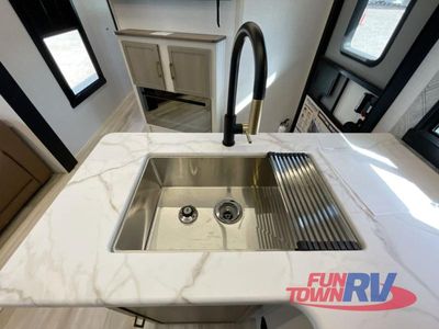 2025 Forest River RV Wildwood Heritage Glen - Photo 14