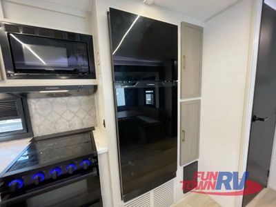2025 Forest River RV Wildwood Heritage Glen - Photo 17