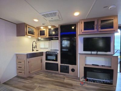 2023 Forest River RV Cherokee Alpha Wolf - Photo 15