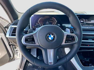 2026 BMW X5 — photo 8 view