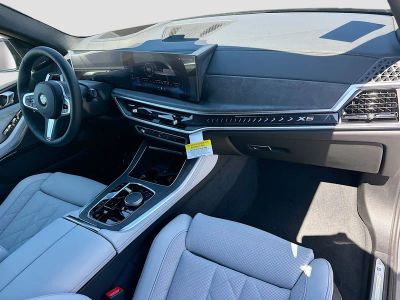 2026 BMW X5 — photo 24 view