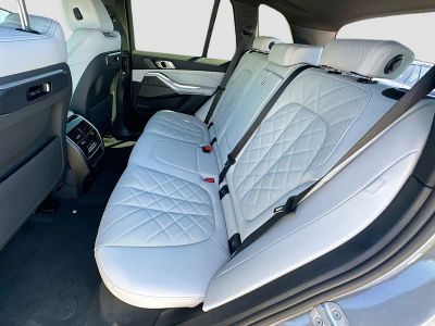 2026 BMW X5 — photo 20 view