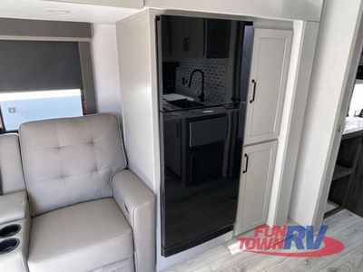 2025 Keystone RV Outback - Photo 20