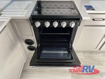 2025 Keystone RV Outback - Photo 18