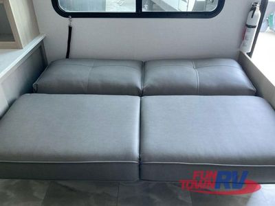 2025 Dutchmen RV Kodiak - Photo 23