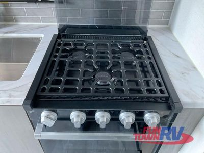 2025 Dutchmen RV Kodiak - Photo 17