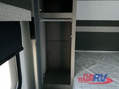 2025 Dutchmen RV Kodiak - Photo 39