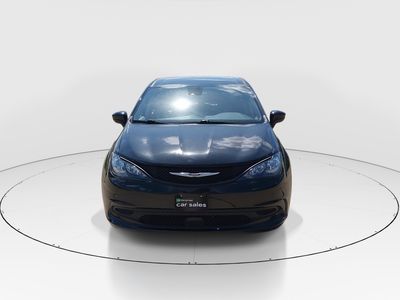 2023 Chrysler Voyager - Photo 2
