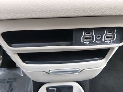 2023 Chrysler Voyager - Photo 20