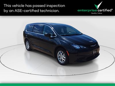 2023 Chrysler Voyager - Photo 1