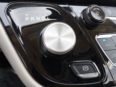 2023 Chrysler Voyager - Photo 19