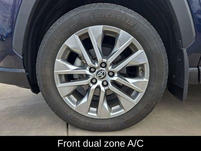2024 Toyota RAV4 XLE Premium - Photo 11