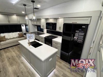 2026 Brinkley Model Z - Photo 24