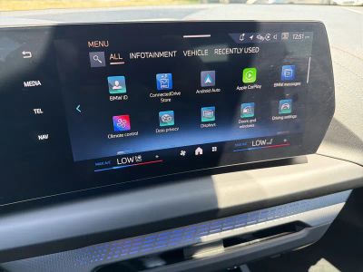 2025 BMW 2 Series — photo 25 view