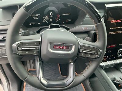 2026 GMC Acadia — photo 14 view