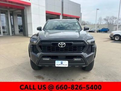 2024 Toyota Tacoma - Photo 18
