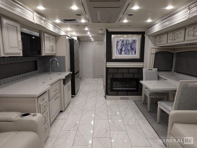 2026 Fleetwood Discovery LXE - Photo 5