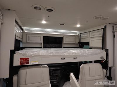 2026 Fleetwood Discovery LXE - Photo 12