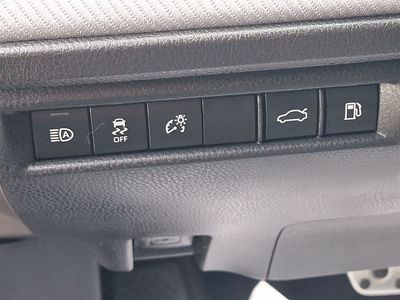 2025 Toyota Camry - Photo 29
