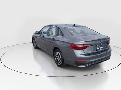 2024 Volkswagen Jetta - Photo 5