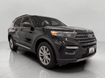 2024 Ford Explorer XLT 4WD in Agate Black Metallic — front three-quarter view
