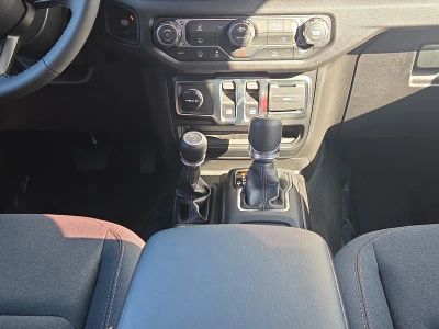 2026 Jeep Wrangler — photo 21 view