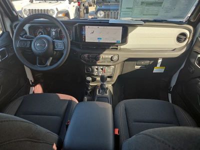 2026 Jeep Wrangler — photo 17 view