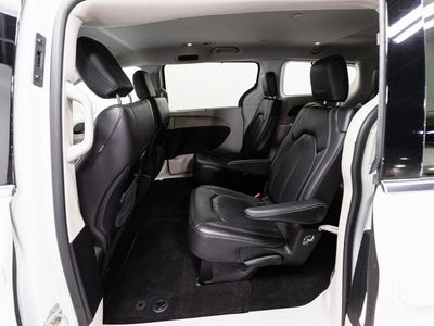 2022 Chrysler Pacifica - Photo 5