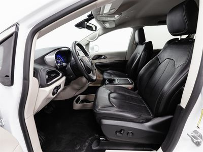 2022 Chrysler Pacifica - Photo 4
