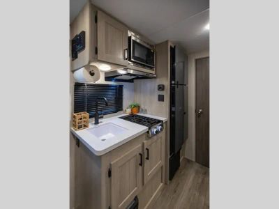 2026 Coachmen RV Catalina Summit Series 7 - Photo 4