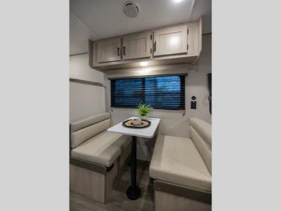 2026 Coachmen RV Catalina Summit Series 7 - Photo 6