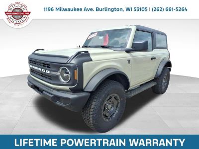 2025 Ford Bronco Base in Desert Sand — front three-quarter view