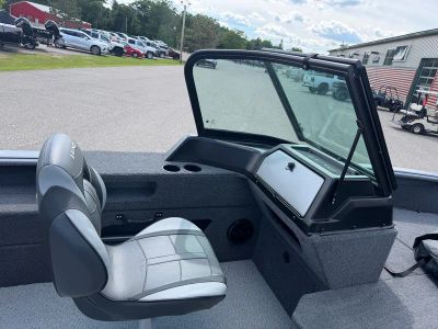 2026 Lund 2075 IMPACT XS — photo 13 view