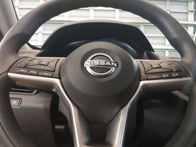 2025 Nissan Altima - Photo 12