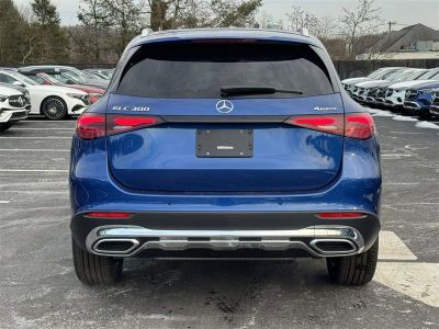 2026 Mercedes-Benz GLC — photo 9 view