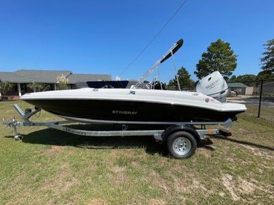 2026 Stingray 182SC — side profile view