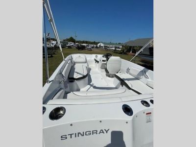 2026 Stingray 182SC — photo 10 view