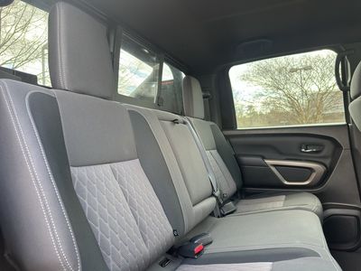2024 Nissan TITAN — photo 30 view
