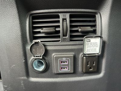 2024 Nissan TITAN — photo 23 view