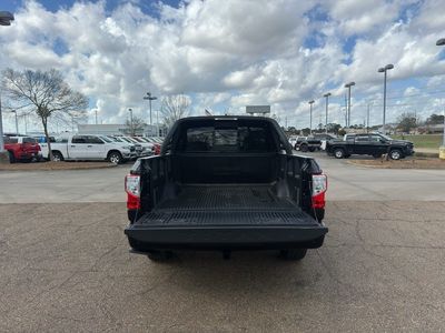 2024 Nissan TITAN — photo 28 view