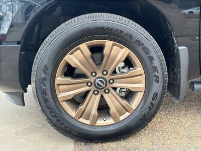 2024 Nissan TITAN — photo 12 view